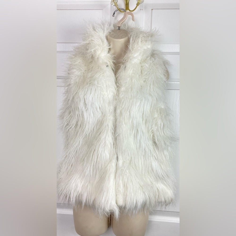 Ashley by 26 International Vest Women S/M White Faux Fur Lined